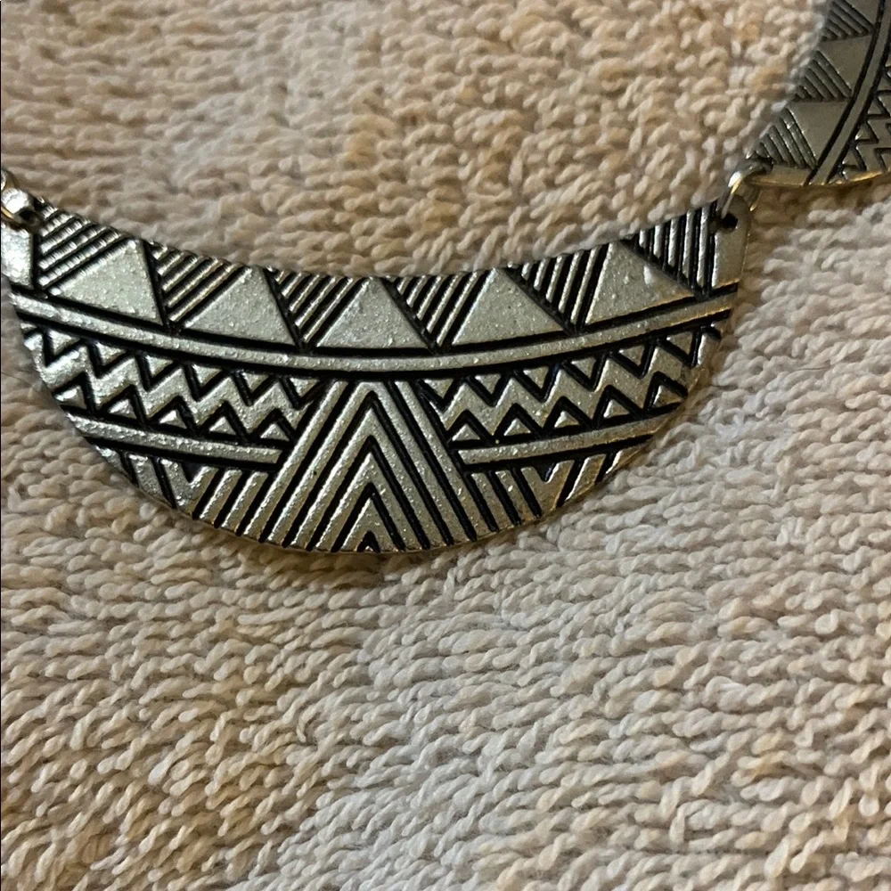 Geometric Silver Necklace NWOT - Picture 2 of 3